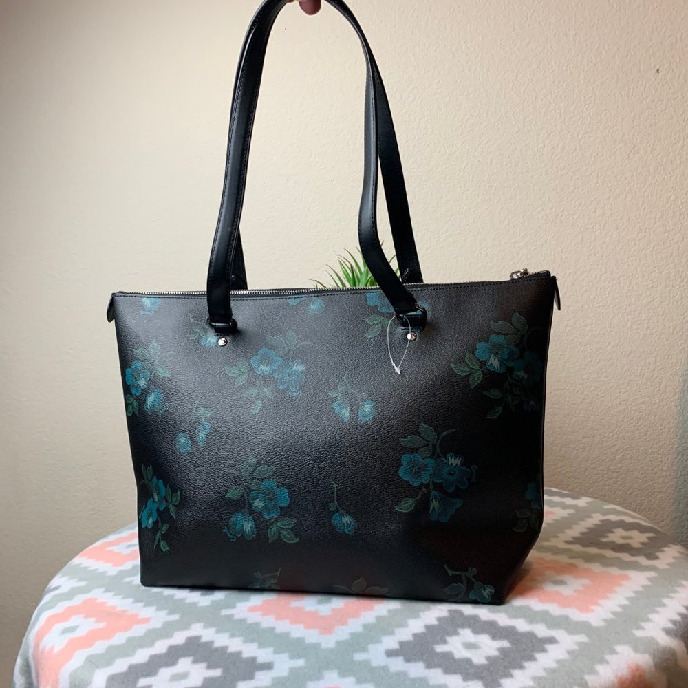 Coach Gallery Tote W/ Victorian Floral Print - Picture 2 of 5
